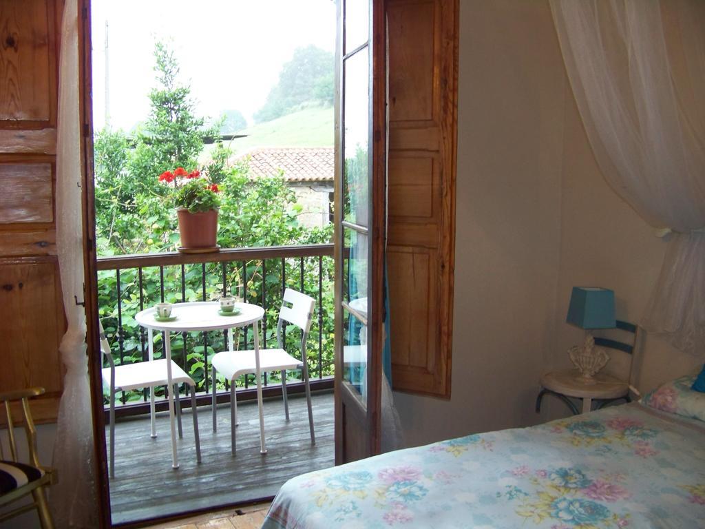 B&B El Jardin De Aes Puente Viesgo Εξωτερικό φωτογραφία