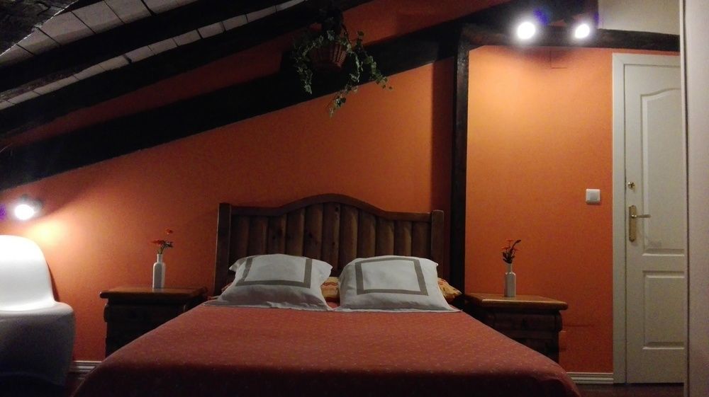 B&B El Jardin De Aes Puente Viesgo Εξωτερικό φωτογραφία